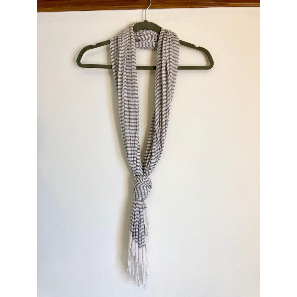 Gray and white scarf